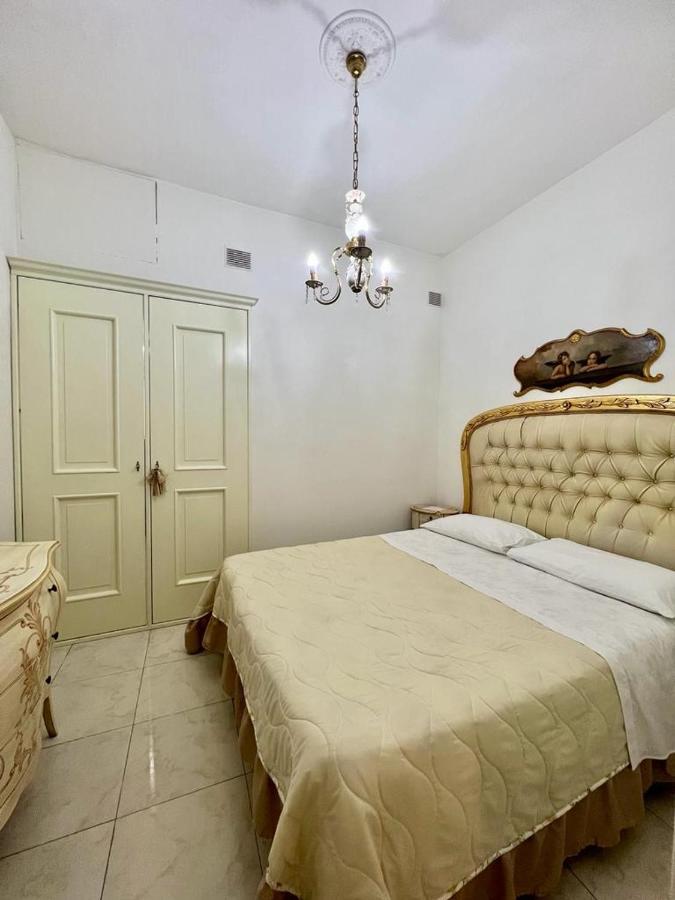 Antonietta House Apartment Наполи Екстериор снимка
