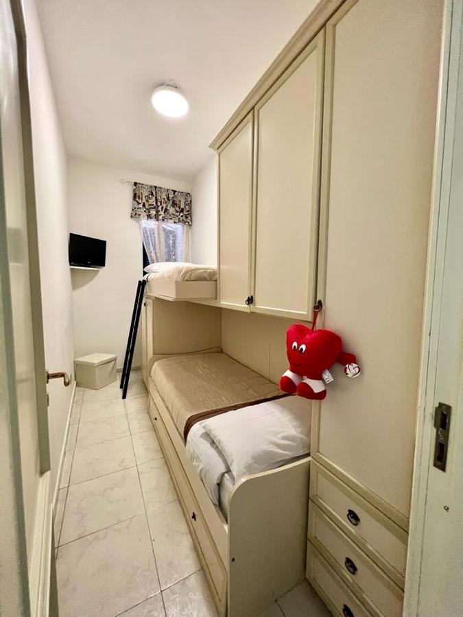 Antonietta House Apartment Наполи Екстериор снимка